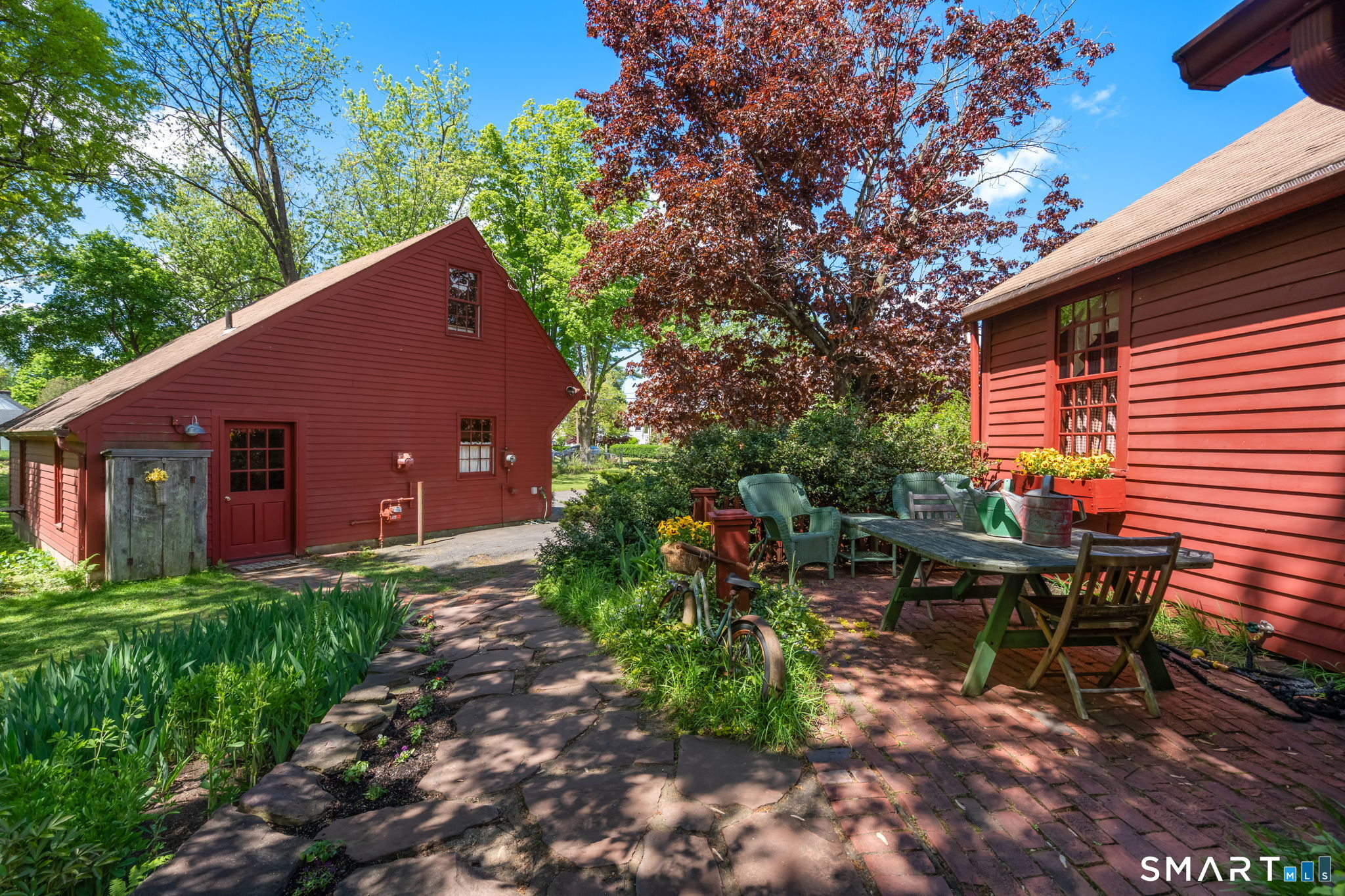 921 Thompsonville Road Suffield, CT 06078 - Photo 32 of 40