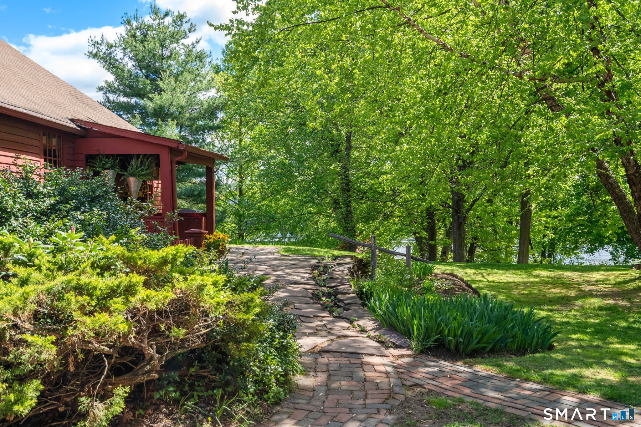 921 Thompsonville Road Suffield, CT 06078 - Photo 37 of 40