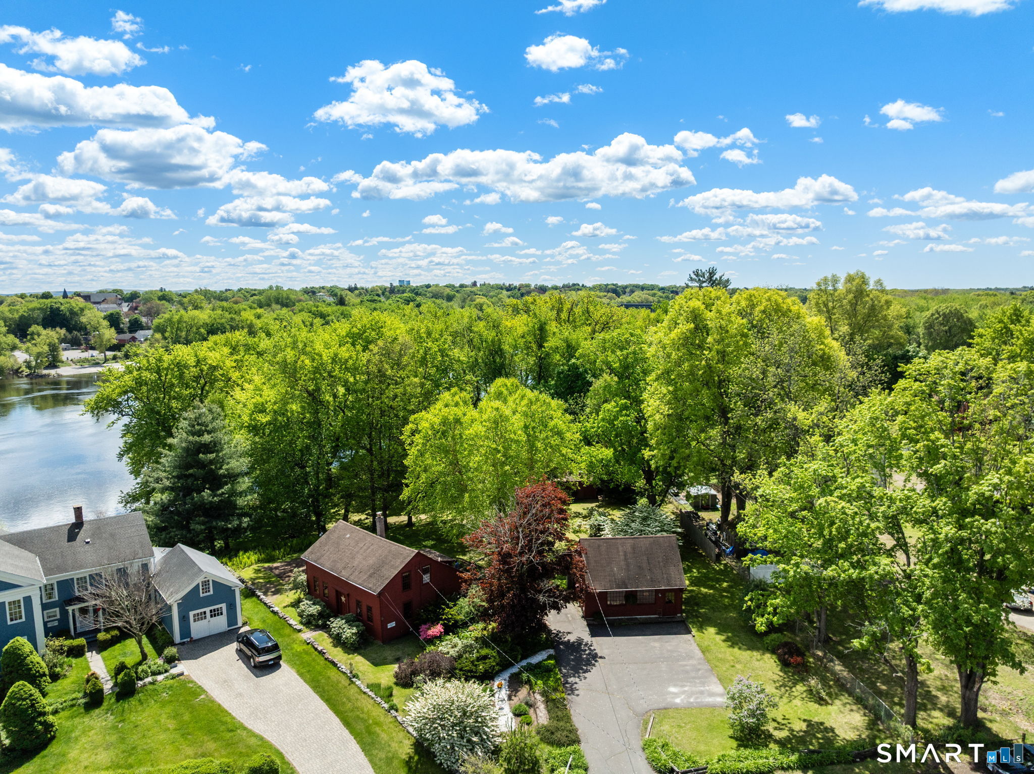 921 Thompsonville Road Suffield, CT 06078 - Photo 38 of 40