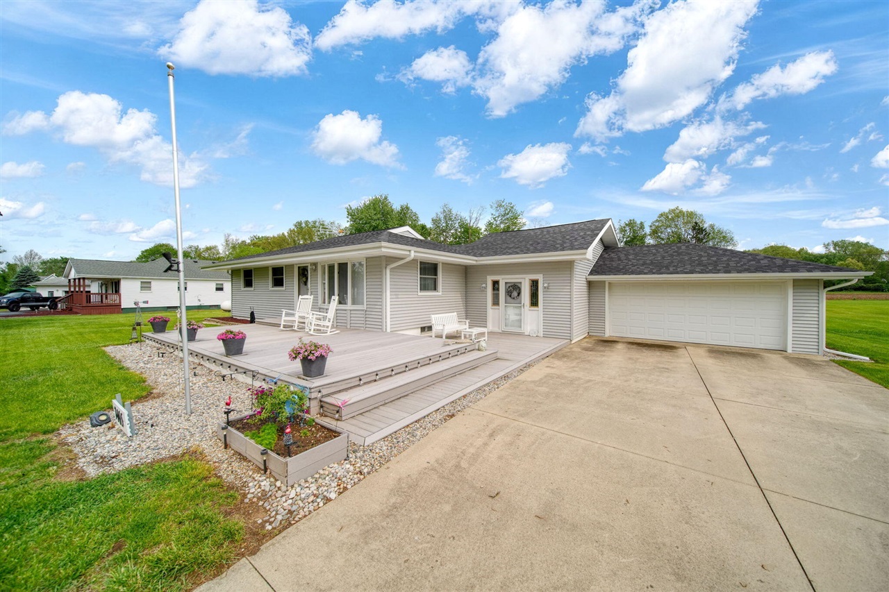 7465 Cement City Road Brooklyn, MI 49230 - Photo 2 of 52