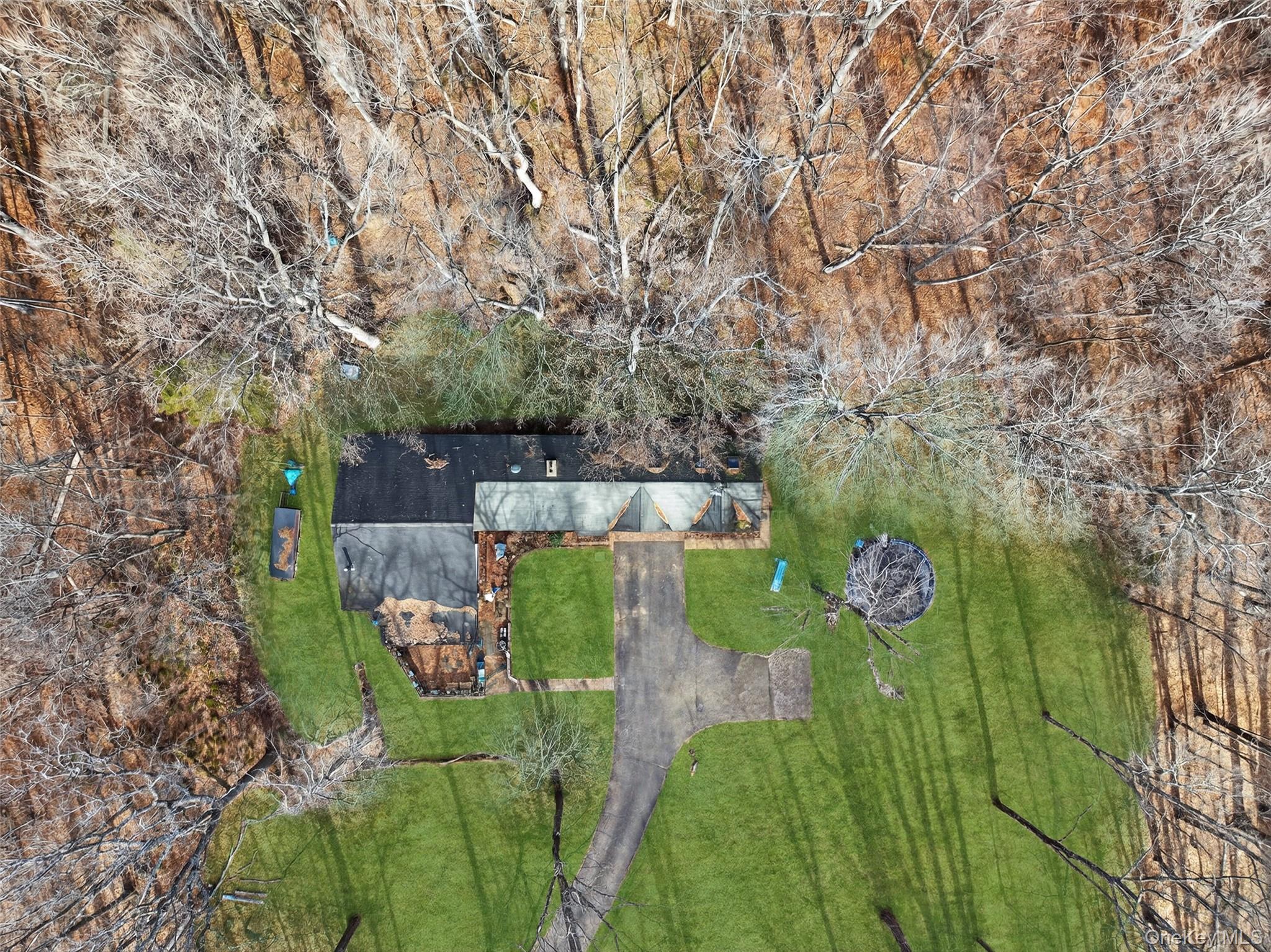 48 Chardavoyne Road Warwick, NY 10990 - Photo 20 of 22 an aerial view of a house