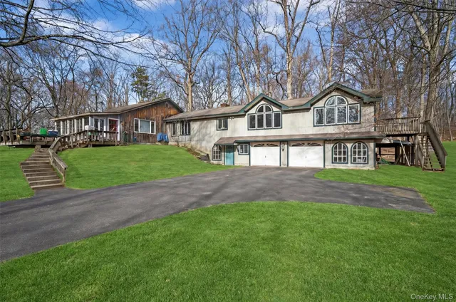 $499,000 | 48 Chardavoyne Road, Warwick, NY 10990