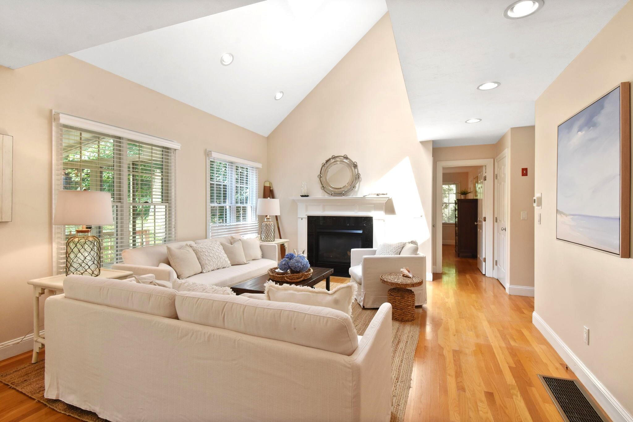 39 Forest Hills Road Cotuit, MA 02635 - Photo 19 of 79 25-web-or-mls-DSC_3945