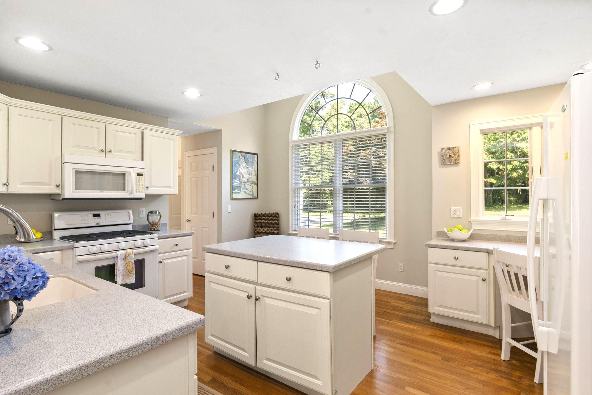 39 Forest Hills Road Cotuit, MA 02635 - Photo 32 of 79 39-web-or-mls-DSC_0244