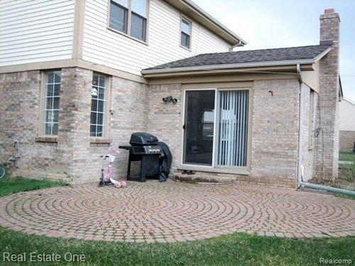 469 Buttercup Drive Rochester, MI 48307 - Photo 10 of 13 patio