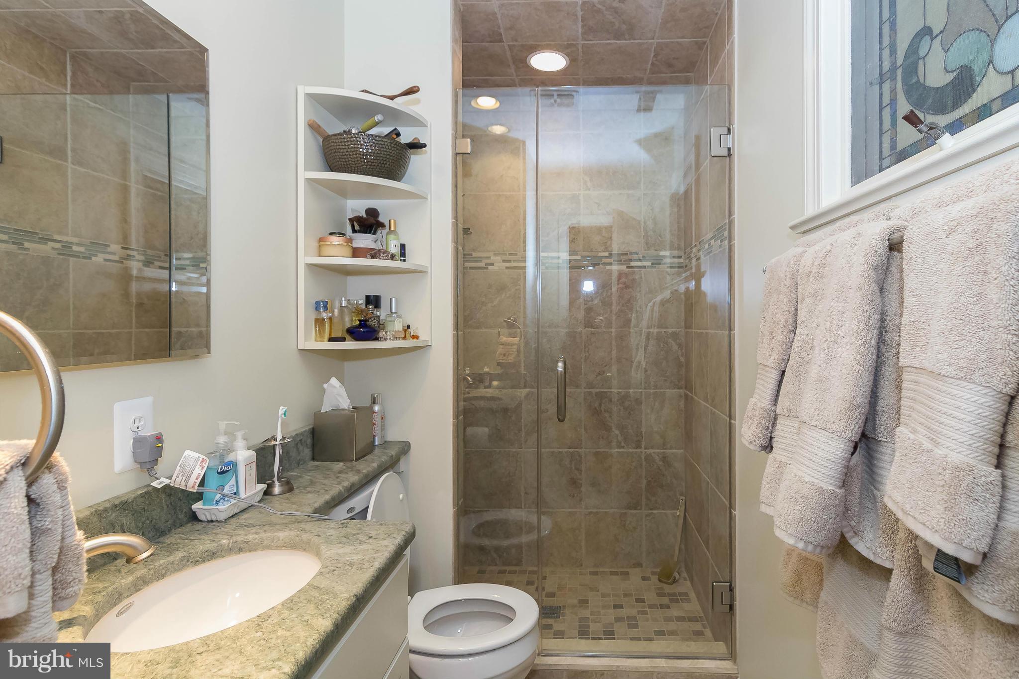 5520 Cassons Neck Road Cambridge, MD 21613 - Photo 17 of 22 Bath (Master)