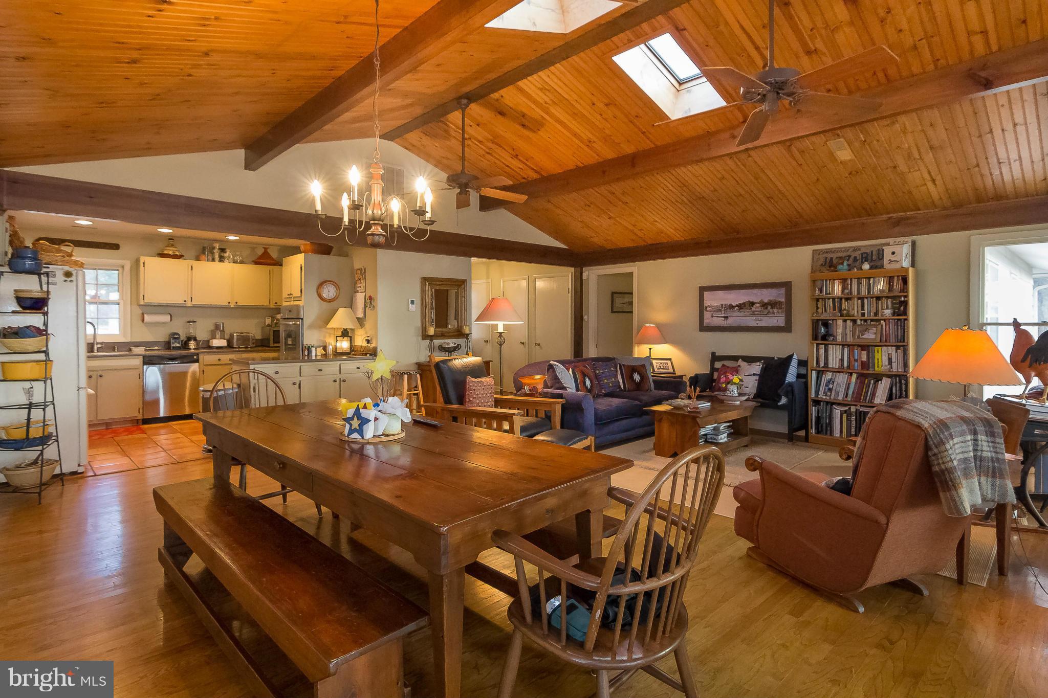 5520 Cassons Neck Road Cambridge, MD 21613 - Photo 5 of 22 River Room