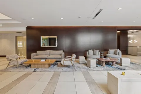 $1,450,000 | 201 South 11th Street, Unit 2500, Minneapolis, MN 55403