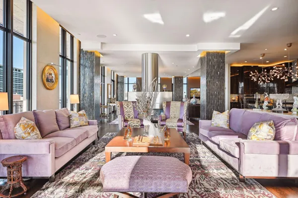 $1,450,000 | 201 South 11th Street, Unit 2500, Minneapolis, MN 55403