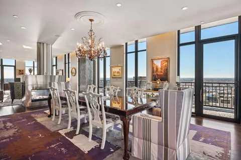 $1,450,000 | 201 South 11th Street, Unit 2500, Minneapolis, MN 55403