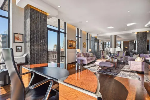 $1,450,000 | 201 South 11th Street, Unit 2500, Minneapolis, MN 55403