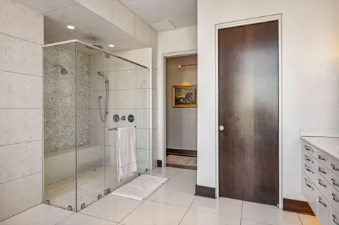 $1,450,000 | 201 South 11th Street, Unit 2500, Minneapolis, MN 55403