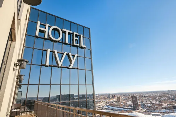 $1,450,000 | 201 South 11th Street, Unit 2500, Minneapolis, MN 55403