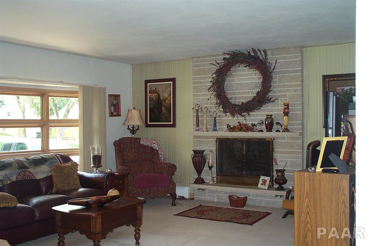 1507 State Street Pekin, IL 61554 - Photo 2 of 11 Gallery Image 2