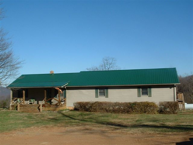 1058 Jeters Ridge Road Vinton, VA 24179 - Photo 1 of 12 house1