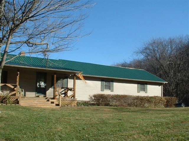 1058 Jeters Ridge Road Vinton, VA 24179 - Photo 4 of 12 jeters2