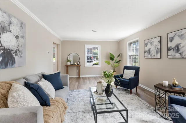 $325,000 | 1409 Kensington Road, Unit B8, Hendersonville, NC 28791