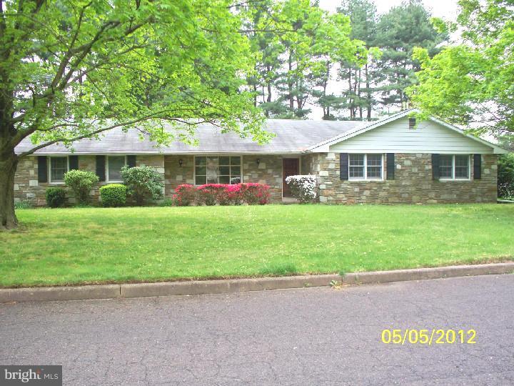 20 Chestnut Road Southampton, PA 18966 - Photo 1 of 18 Exterior Front