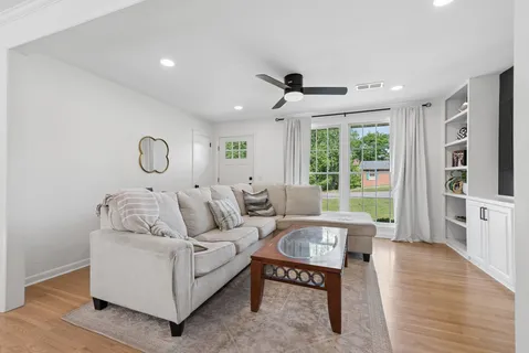 $399,900 | 649 Des Moines Drive, Hermitage, TN 37076