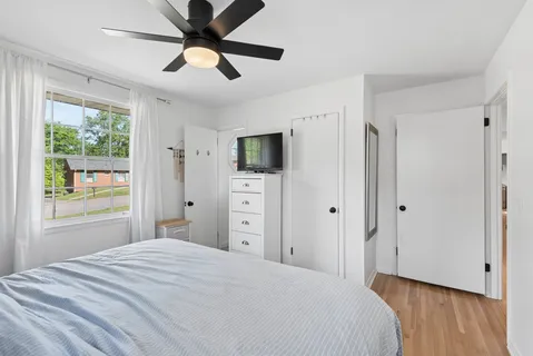 $399,900 | 649 Des Moines Drive, Hermitage, TN 37076