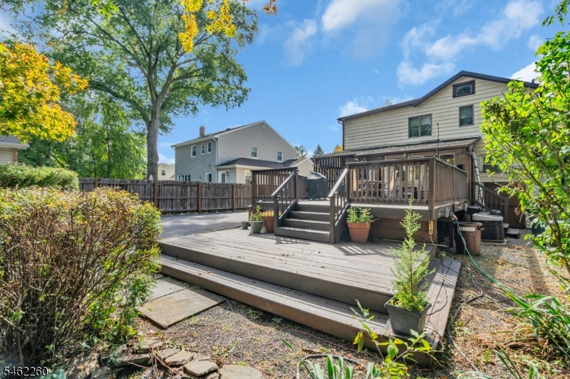 23 Evergreen Avenue Springfield, NJ 07081 - Photo 28 of 37 Gallery Image 28