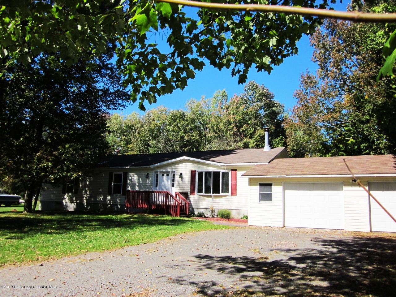 489 Jubilee Road Moscow, PA 18444 - Photo 1 of 48 Gallery Image 1
