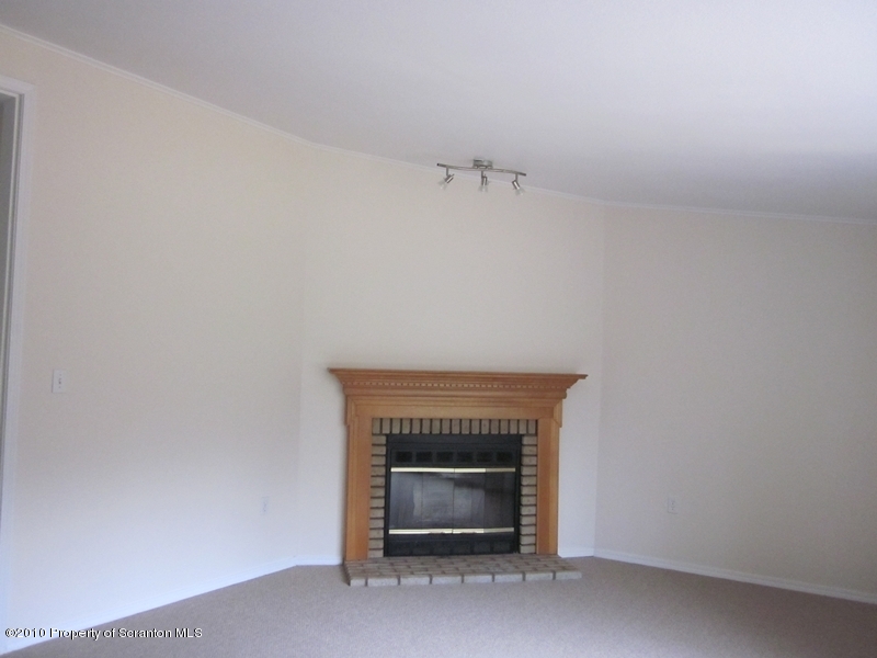 489 Jubilee Road Moscow, PA 18444 - Photo 10 of 48 Gallery Image 10