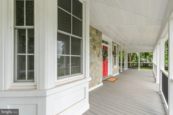 $675,000 | 105 East Washington Street, Remington, VA 22734