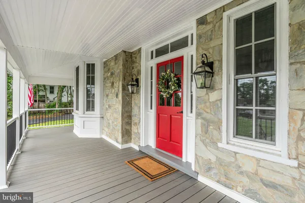 $675,000 | 105 East Washington Street, Remington, VA 22734