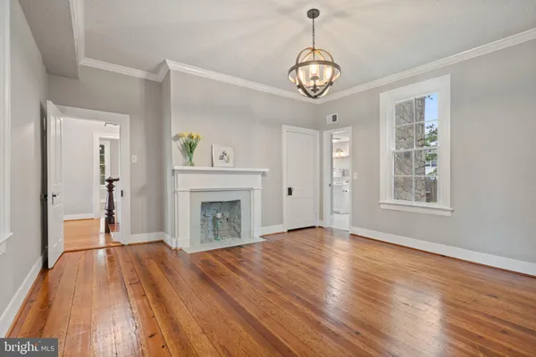 $675,000 | 105 East Washington Street, Remington, VA 22734