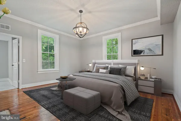 $675,000 | 105 East Washington Street, Remington, VA 22734