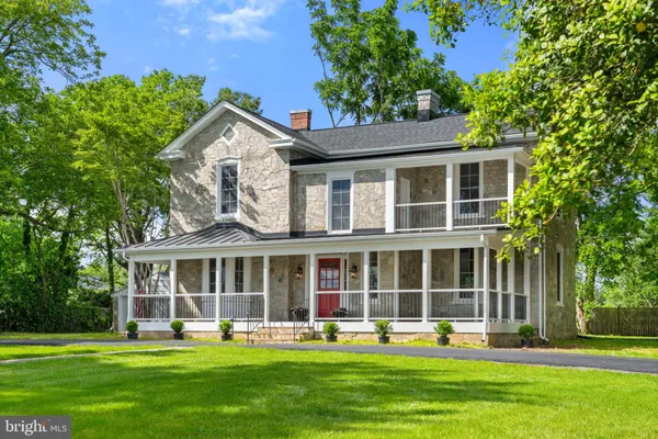 $675,000 | 105 East Washington Street, Remington, VA 22734