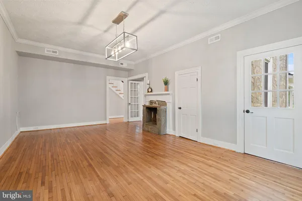 $675,000 | 105 East Washington Street, Remington, VA 22734