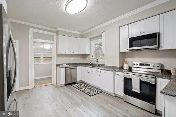 $675,000 | 105 East Washington Street, Remington, VA 22734