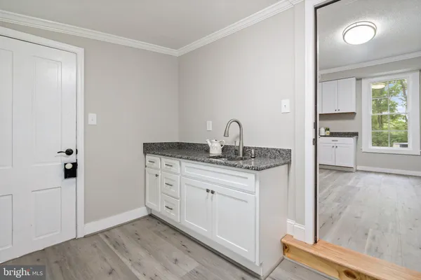 $675,000 | 105 East Washington Street, Remington, VA 22734