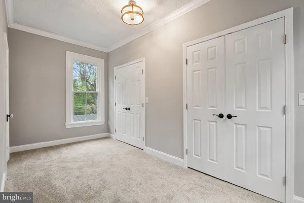 $675,000 | 105 East Washington Street, Remington, VA 22734