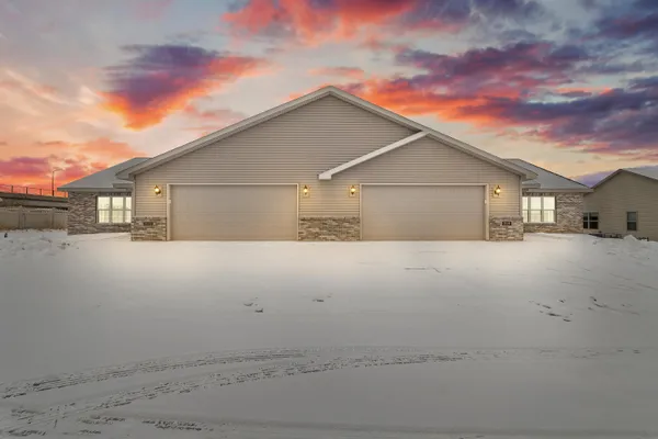 $499,900 | 312 Twilight Trail, Fond du Lac, WI 54937