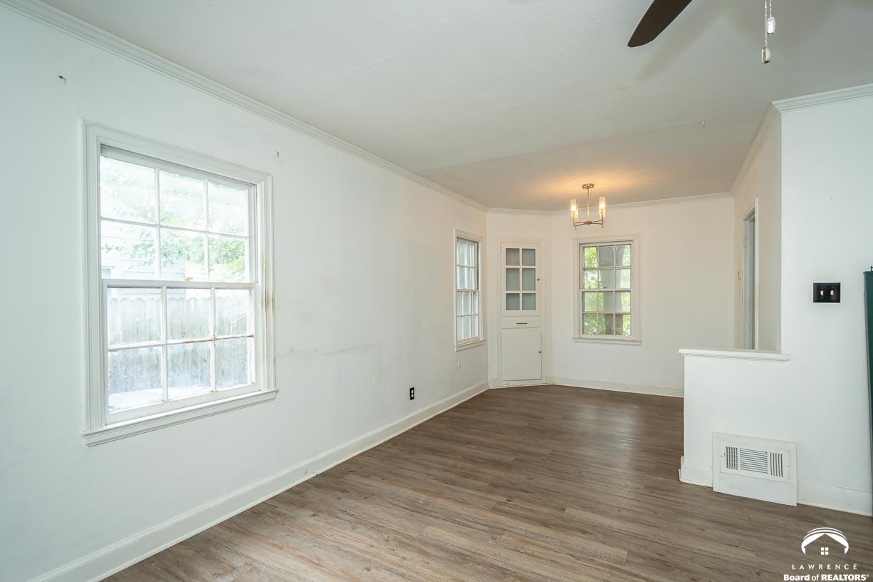 3405 Southwest Huntoon Street Topeka, KS 66604 - Photo 17 of 28