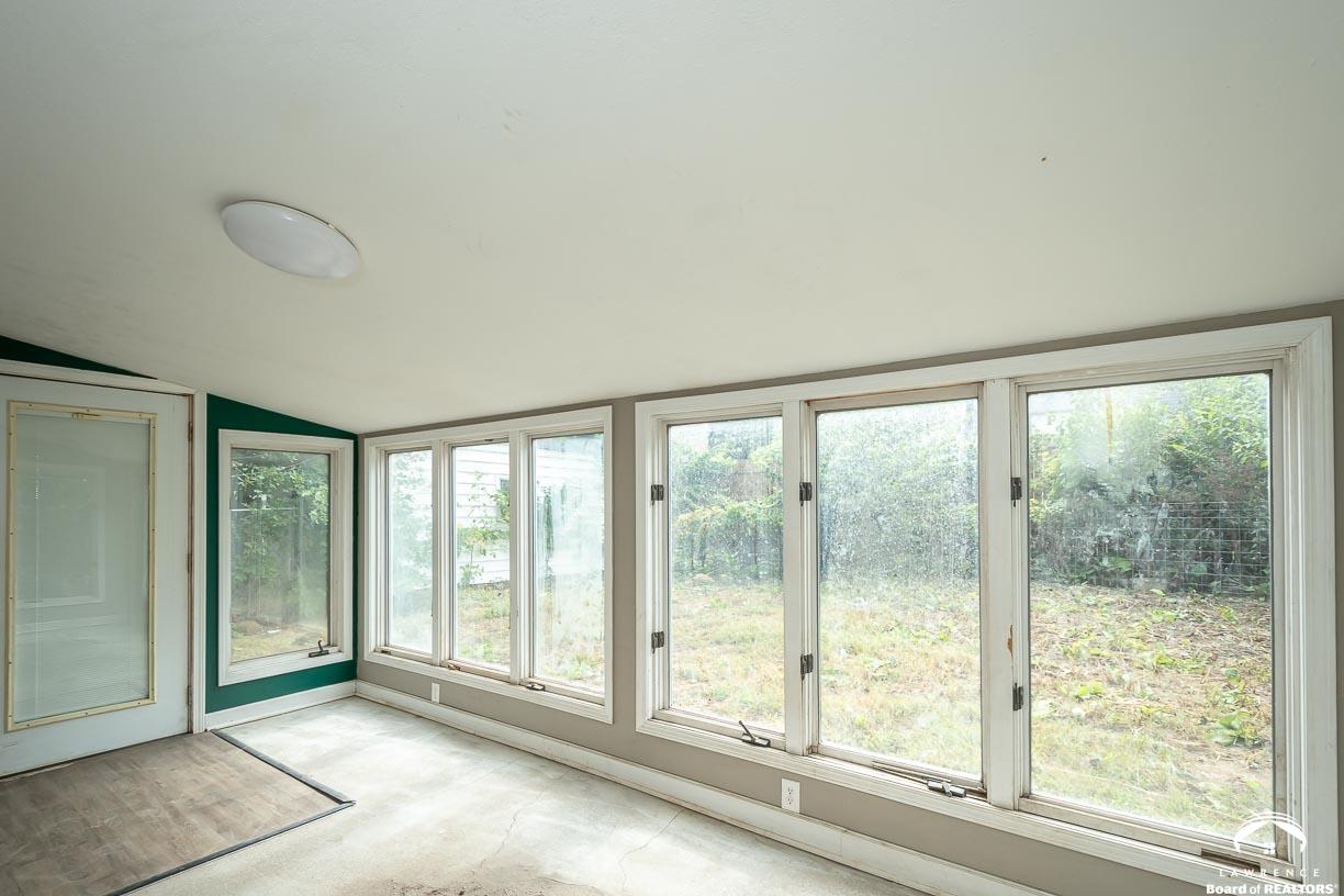 3405 Southwest Huntoon Street Topeka, KS 66604 - Photo 18 of 28