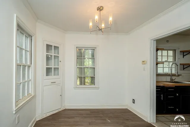 $137,800 | 3405 Southwest Huntoon Street, Topeka, KS 66604