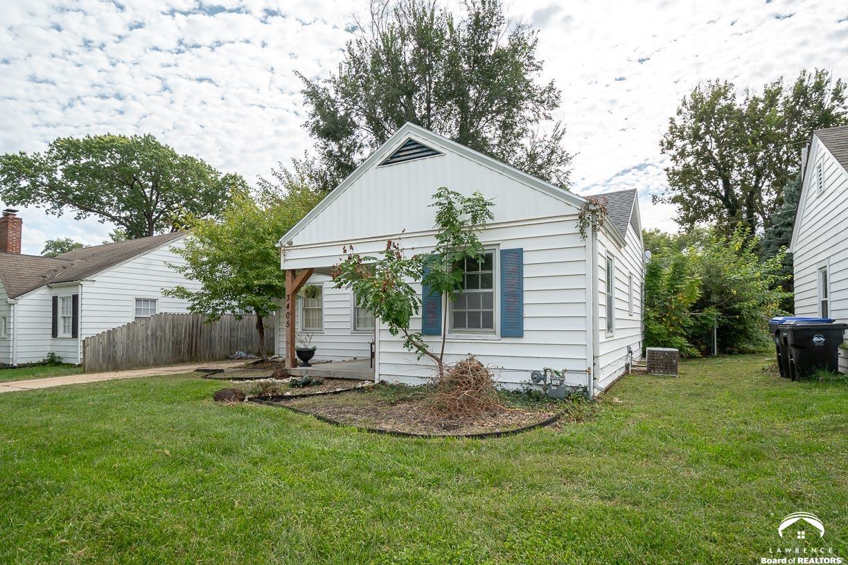 3405 Southwest Huntoon Street Topeka, KS 66604 - Photo 5 of 28