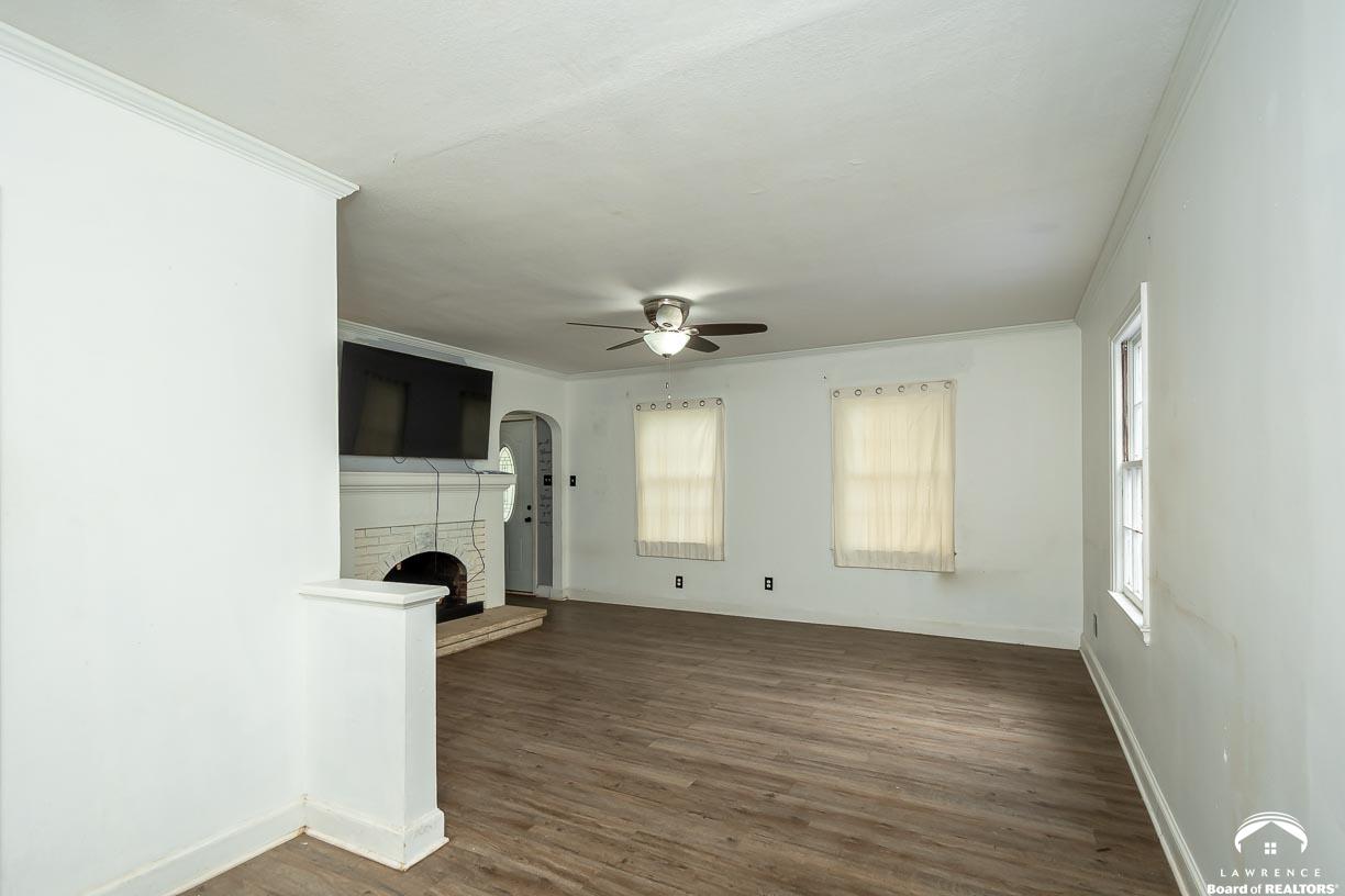 3405 Southwest Huntoon Street Topeka, KS 66604 - Photo 9 of 28