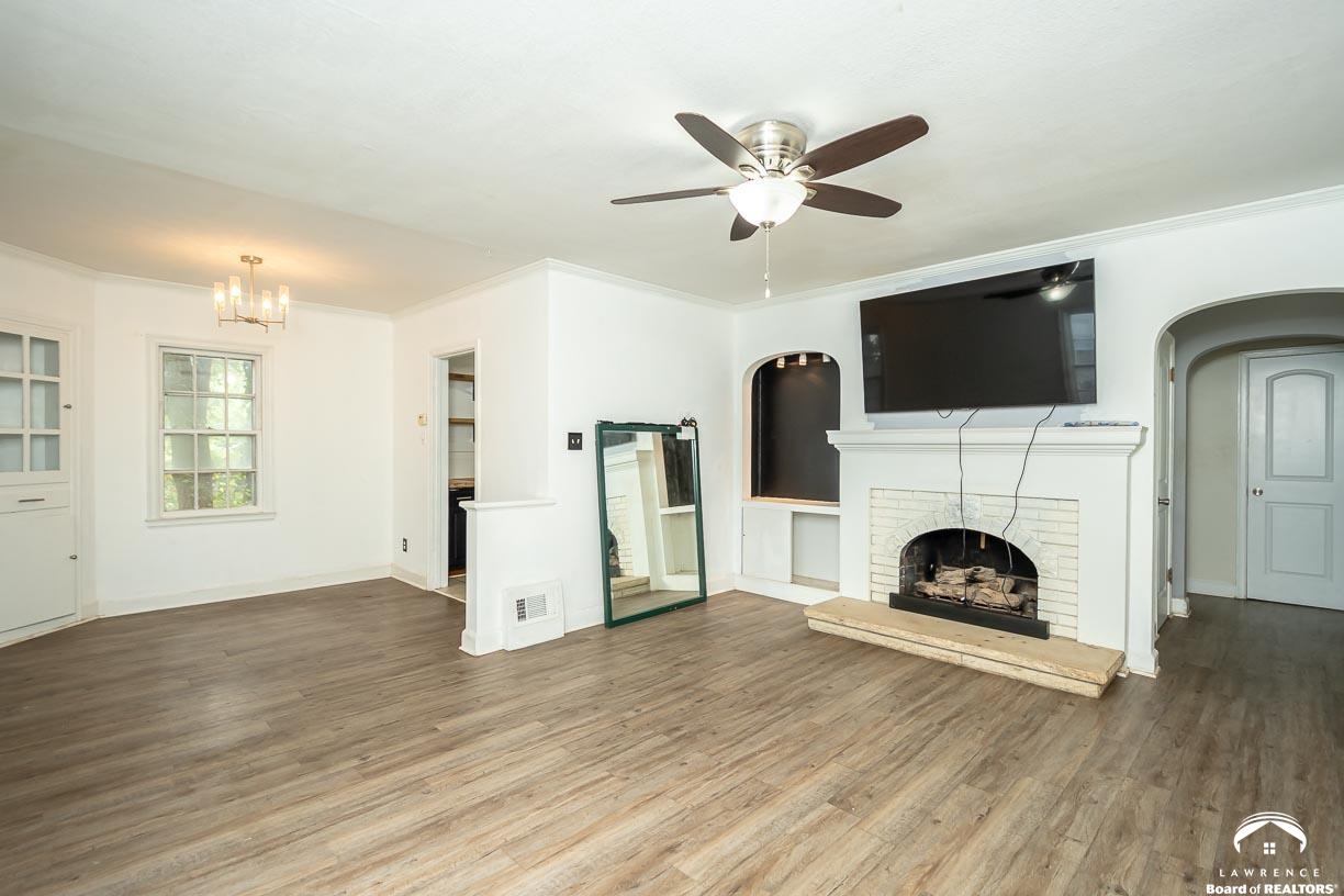 3405 Southwest Huntoon Street Topeka, KS 66604 - Photo 10 of 28