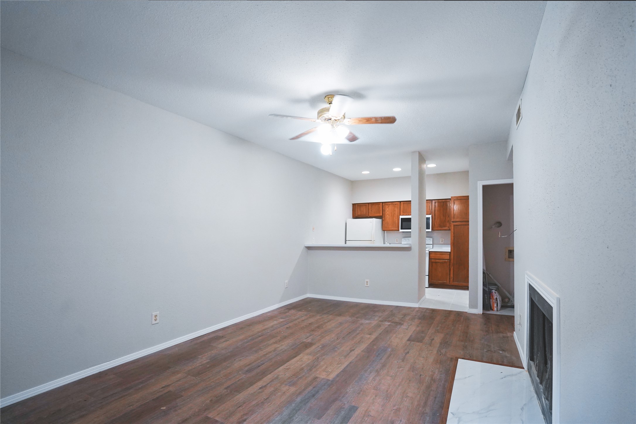 8055 Cambridge Street, Unit 17 Houston, TX 77054 - Photo 4 of 14