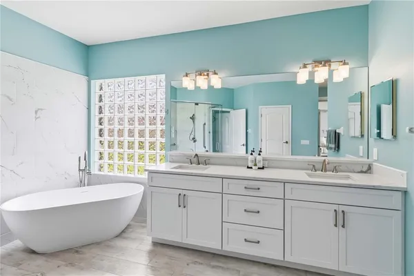 $895,000 | 19120 Mandarin Grove Place, Tampa, FL 33647