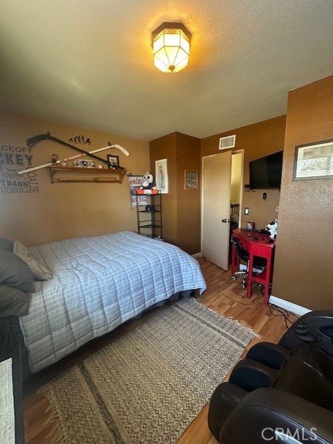 5246 St George Road Westminster, CA 92683 - Photo 20 of 47 Boys room