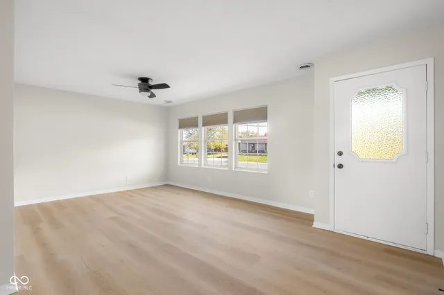 $207,500 | 1712 Prairie Drive, Columbus, IN 47203