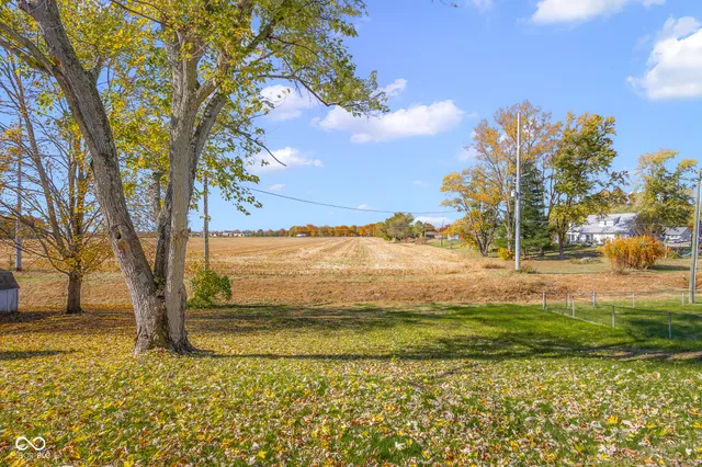 $207,500 | 1712 Prairie Drive, Columbus, IN 47203