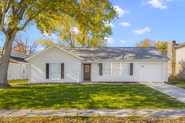 $207,500 | 1712 Prairie Drive, Columbus, IN 47203