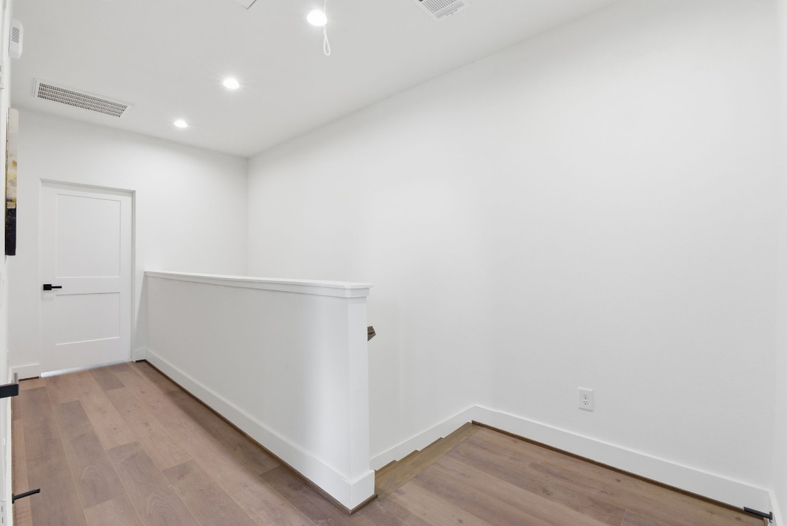 7706 Earl Rudder Way Houston, TX 77055 - Photo 23 of 45